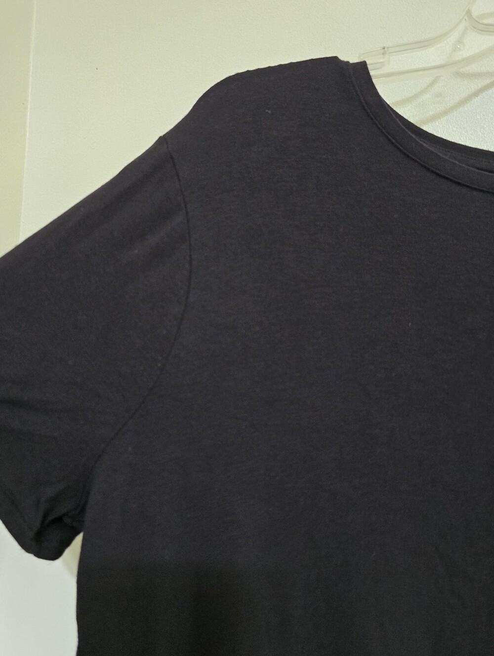 NINE WEST‎ size Large Soft Spun Short Sleeve Essential Tee Solid Black - Picture 6 of 10